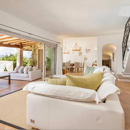 Camelia - Luxury 6 Bedroom With Beautiful Views Villa Porto Cervo
